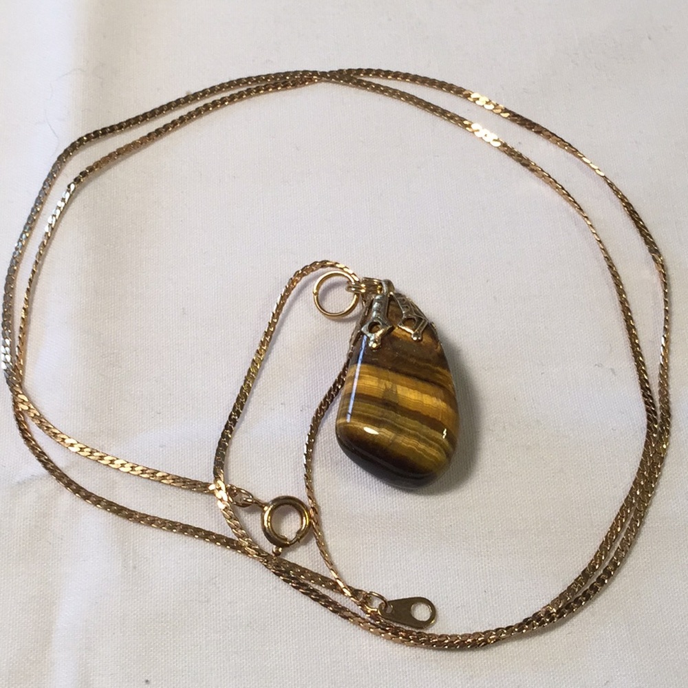 Vintage tigers eye stone necklace